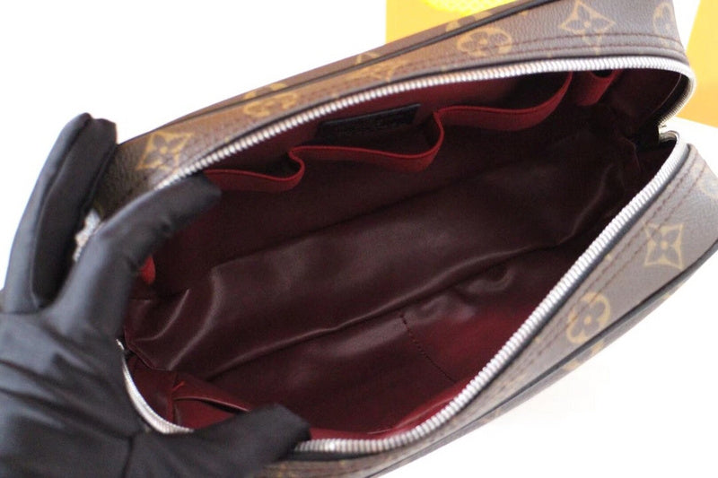 Louis Vuitton Luxury Bags 1799