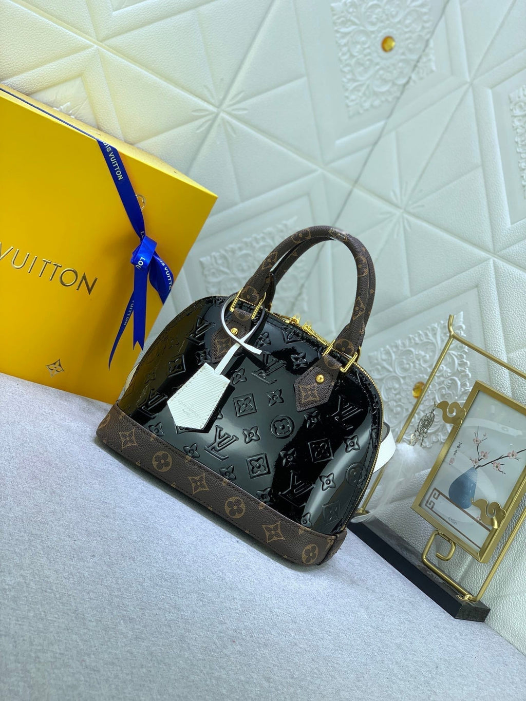 Luxury Bags Louis Vuitton  839
