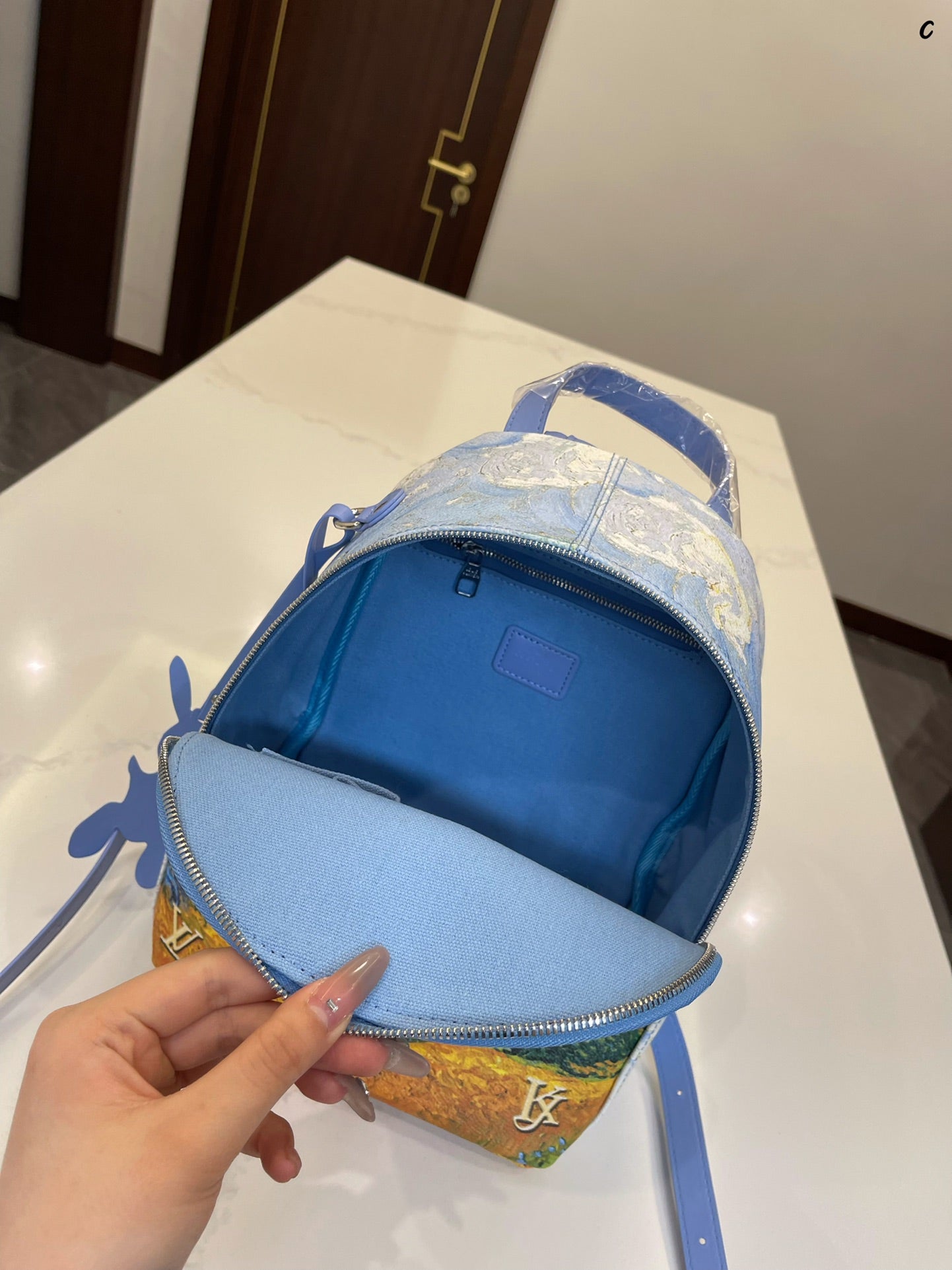 Luxury Bags Louis Vuitton  825