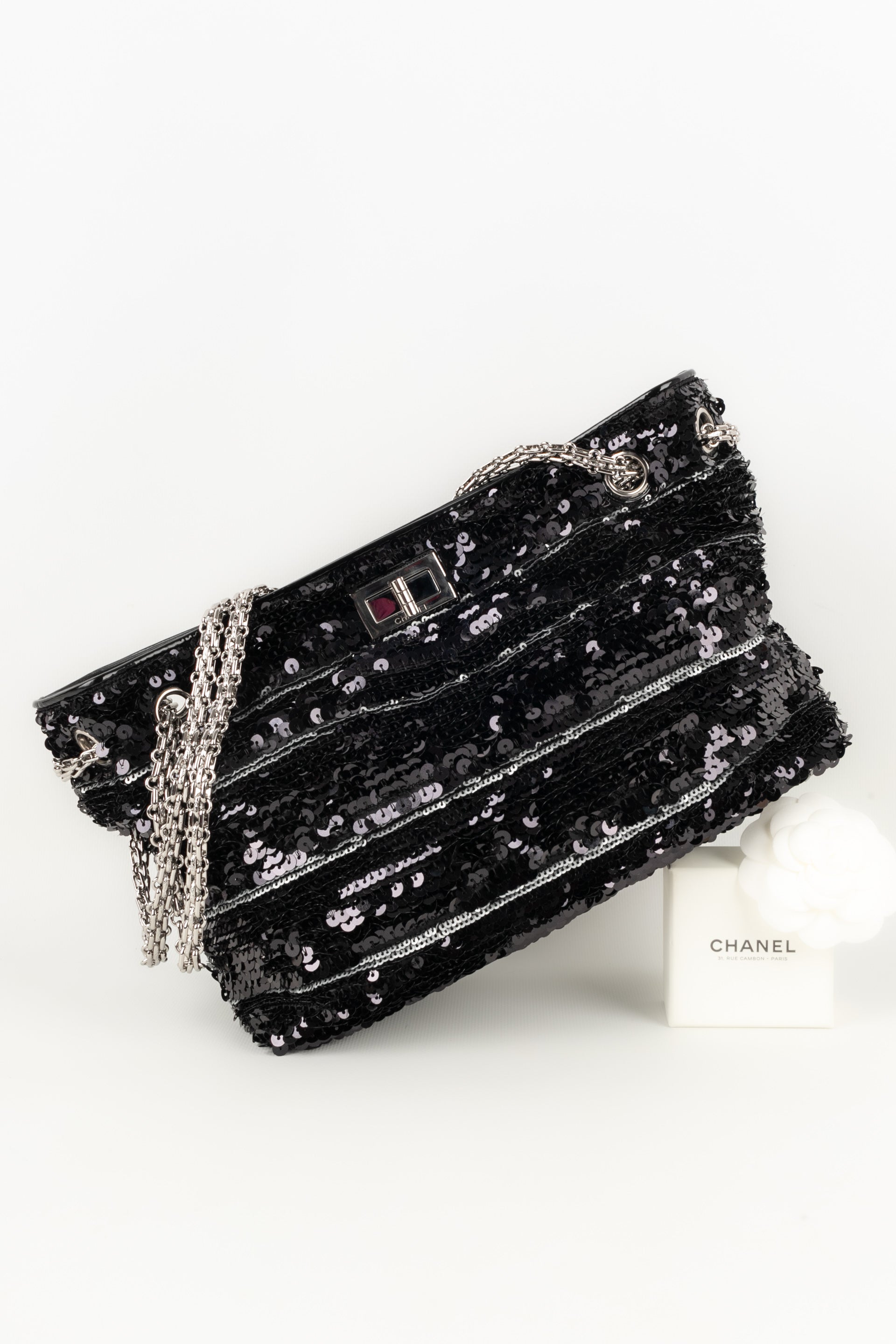 Sac �� paillettes Chanel 2011