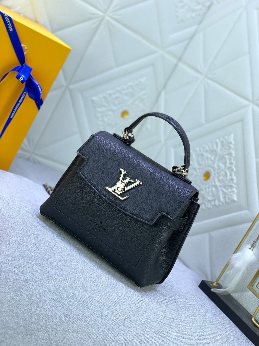 Luxury Bags Louis Vuitton  744