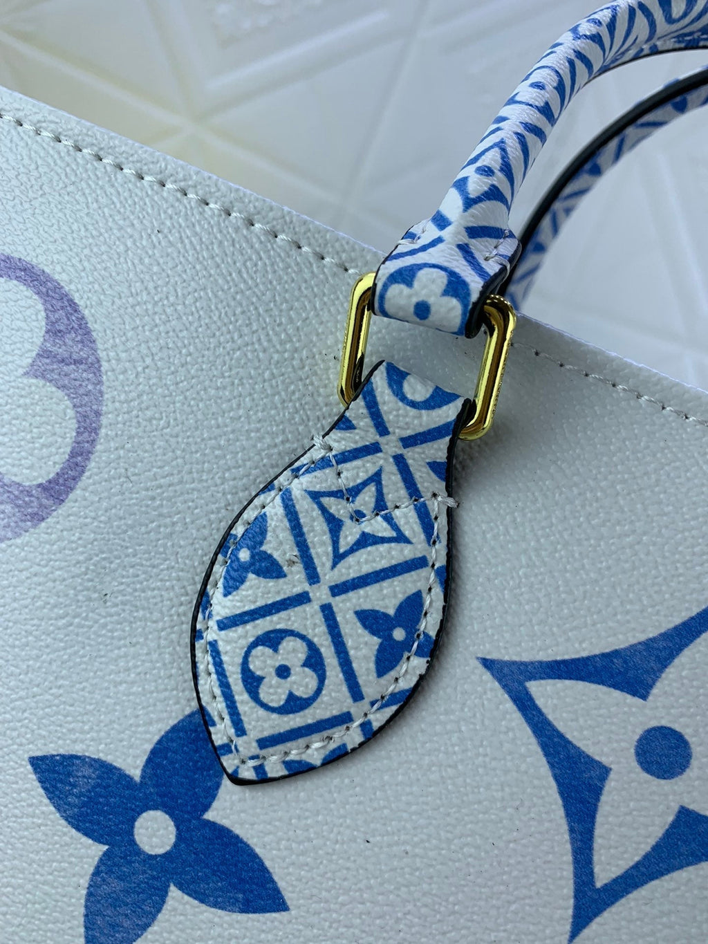 Luxury Bags Louis Vuitton  819