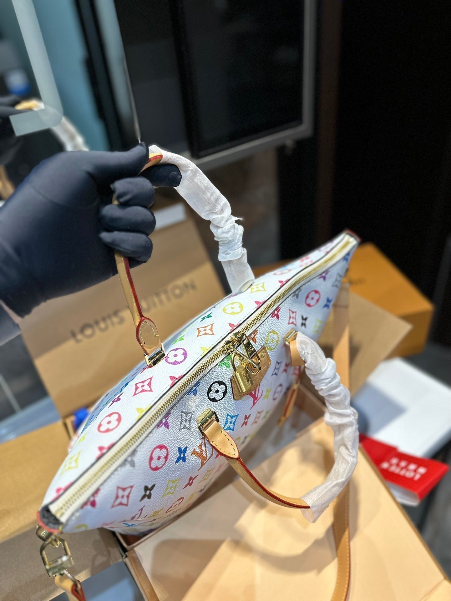 Luxury Bags Louis Vuitton  814