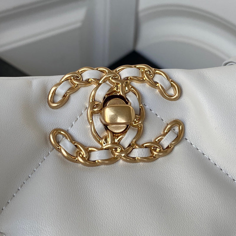 aura-bags - Chanel Bags - 7579