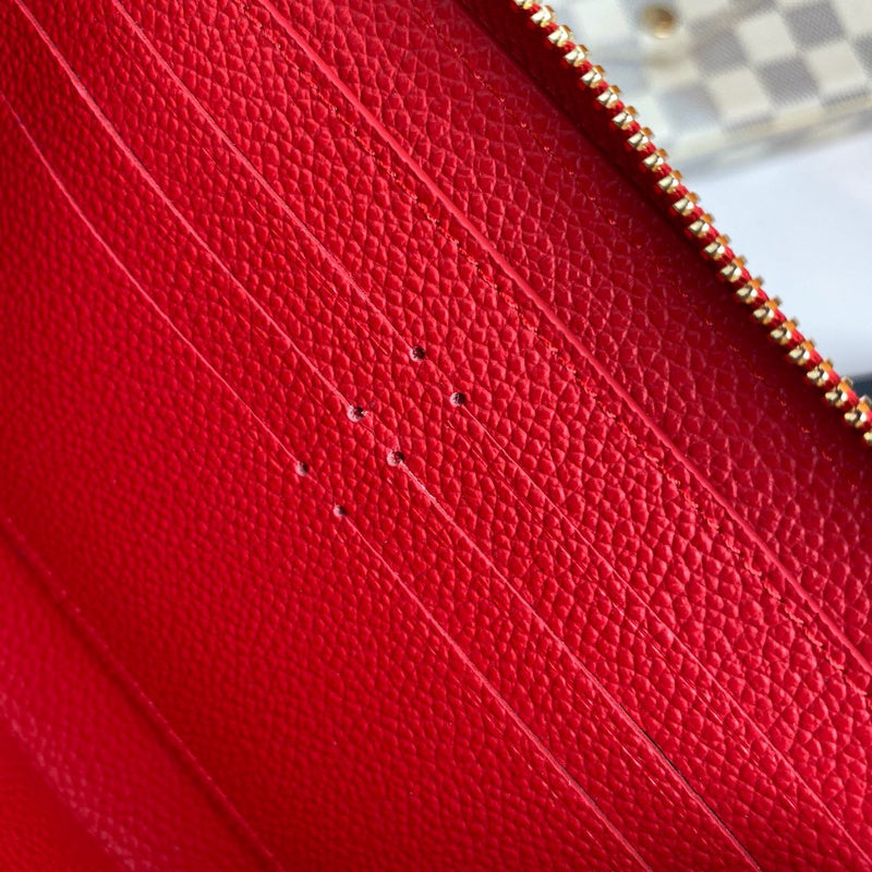 Louis Vuitton Luxury Bags 1820