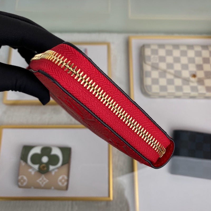 Louis Vuitton Luxury Bags 1820