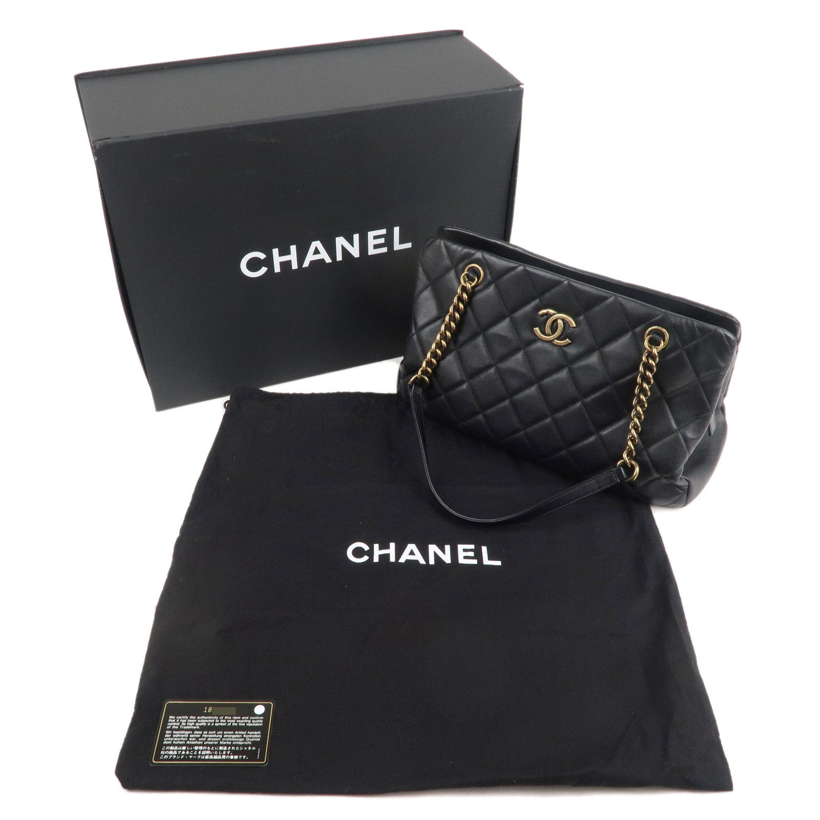 CHANEL Matelasse Lamb Skin Chain Shoulder Bag Black Vintage Gold