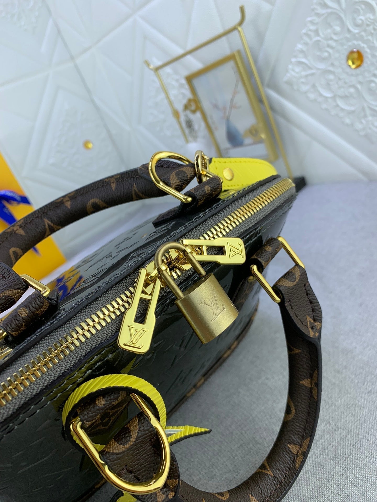 Luxury Bags Louis Vuitton  838