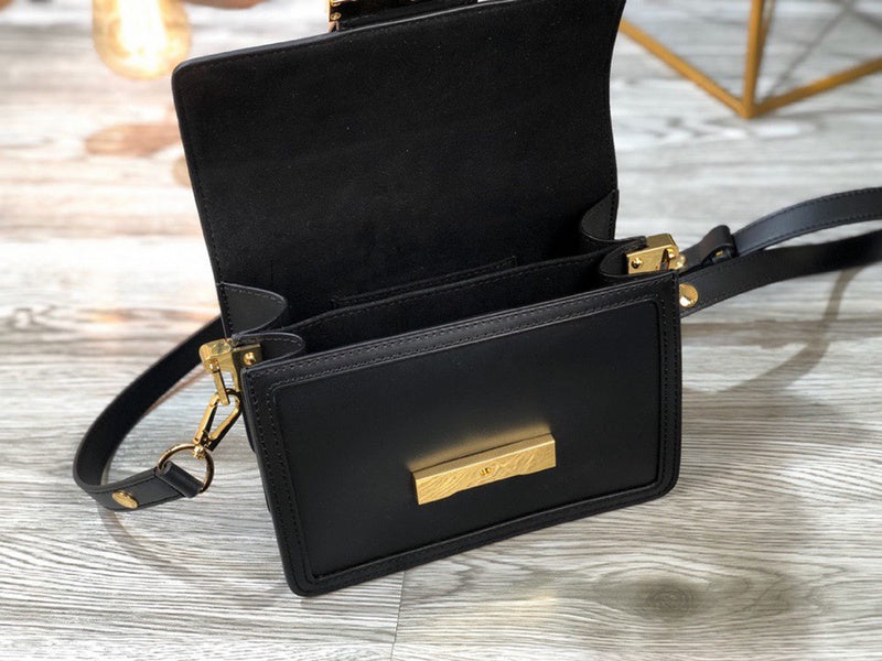 Louis Vuitton Luxury Bags 1829