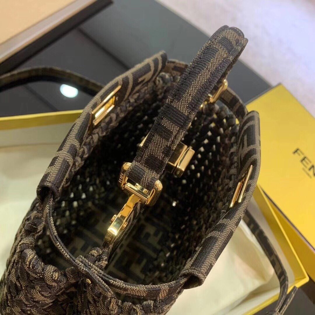 Designer Handbags Fendi 181