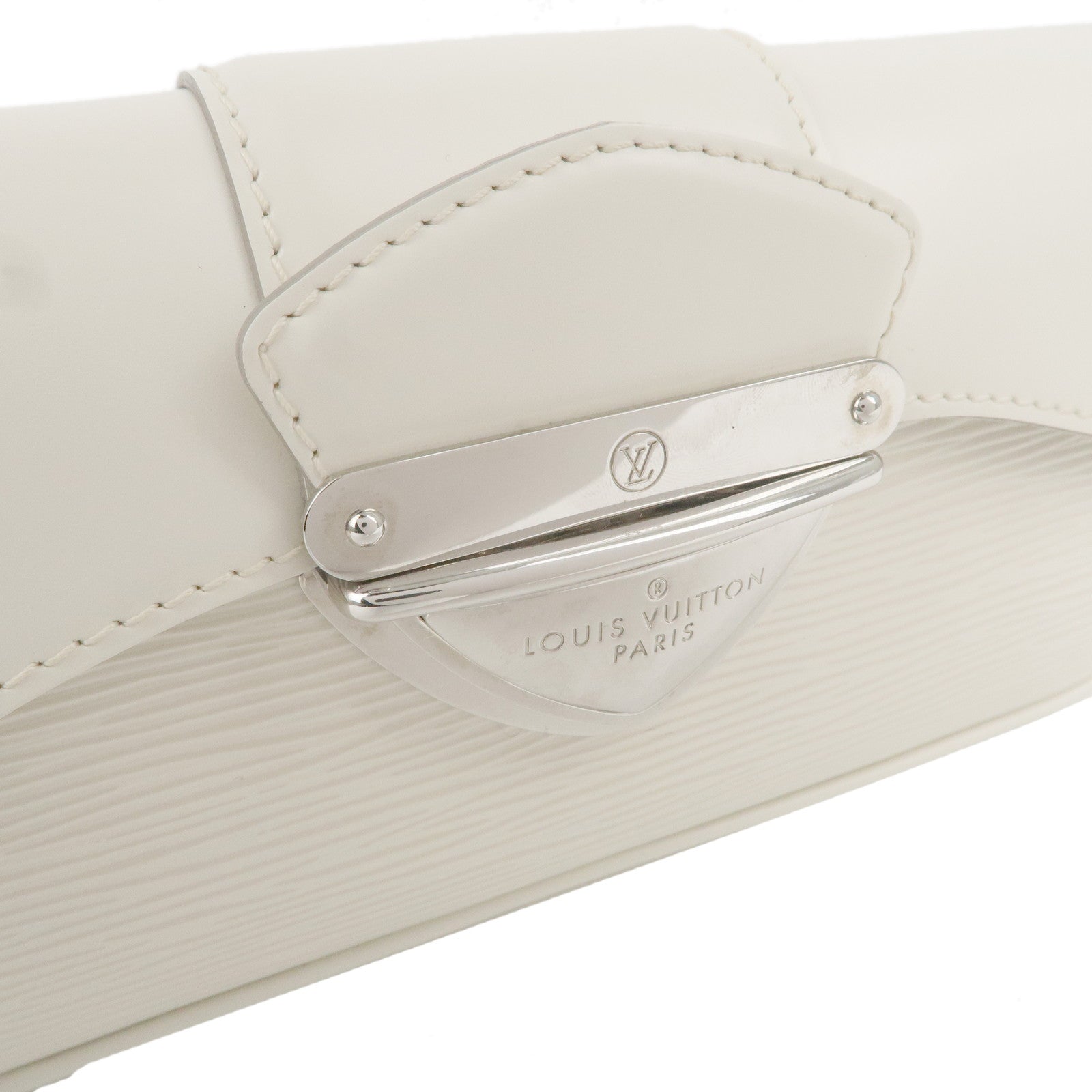 Louis Vuitton Epi Pochette Montaigne Shoulder Bag Ivoire M5929J