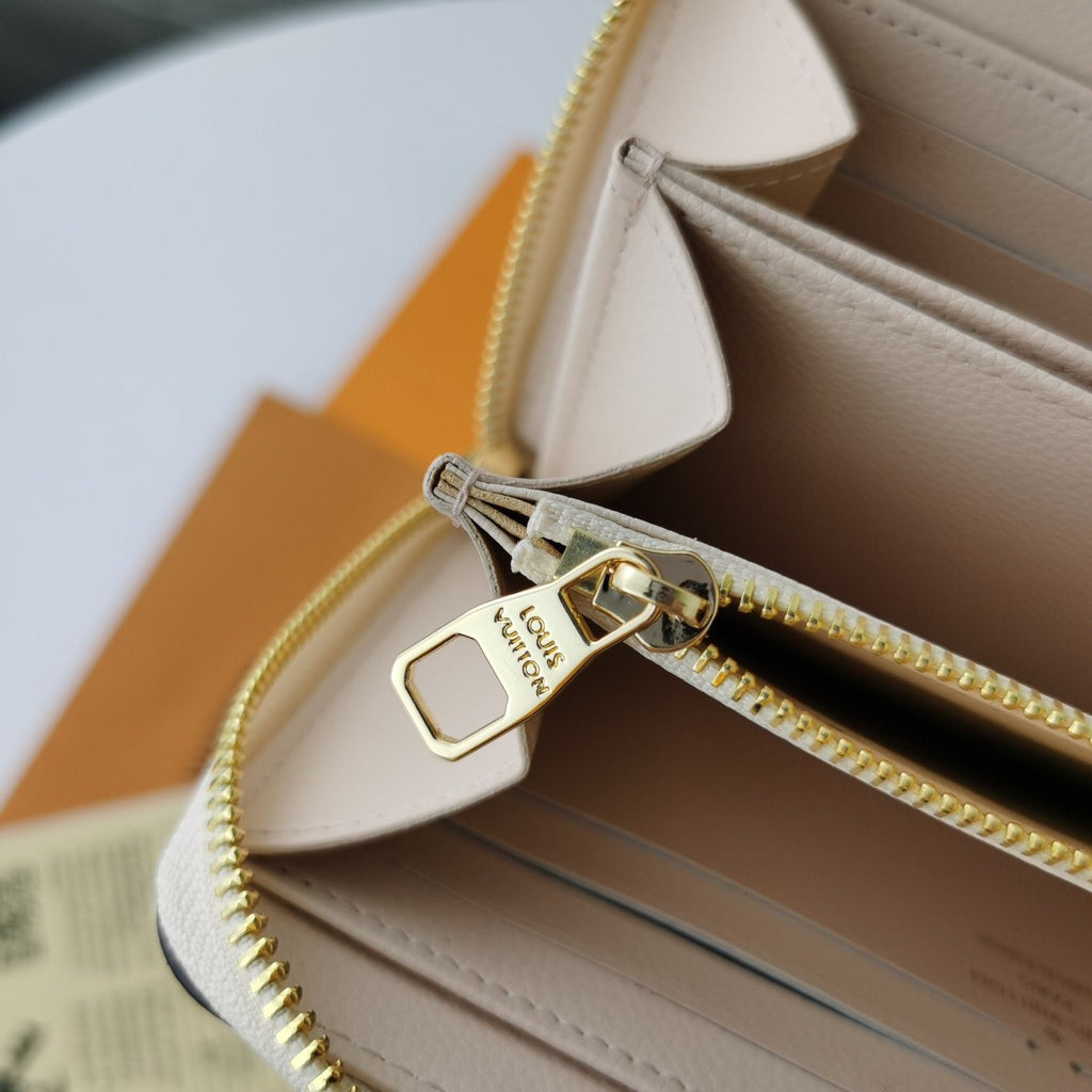 Designer Wallet louis vuitton 107