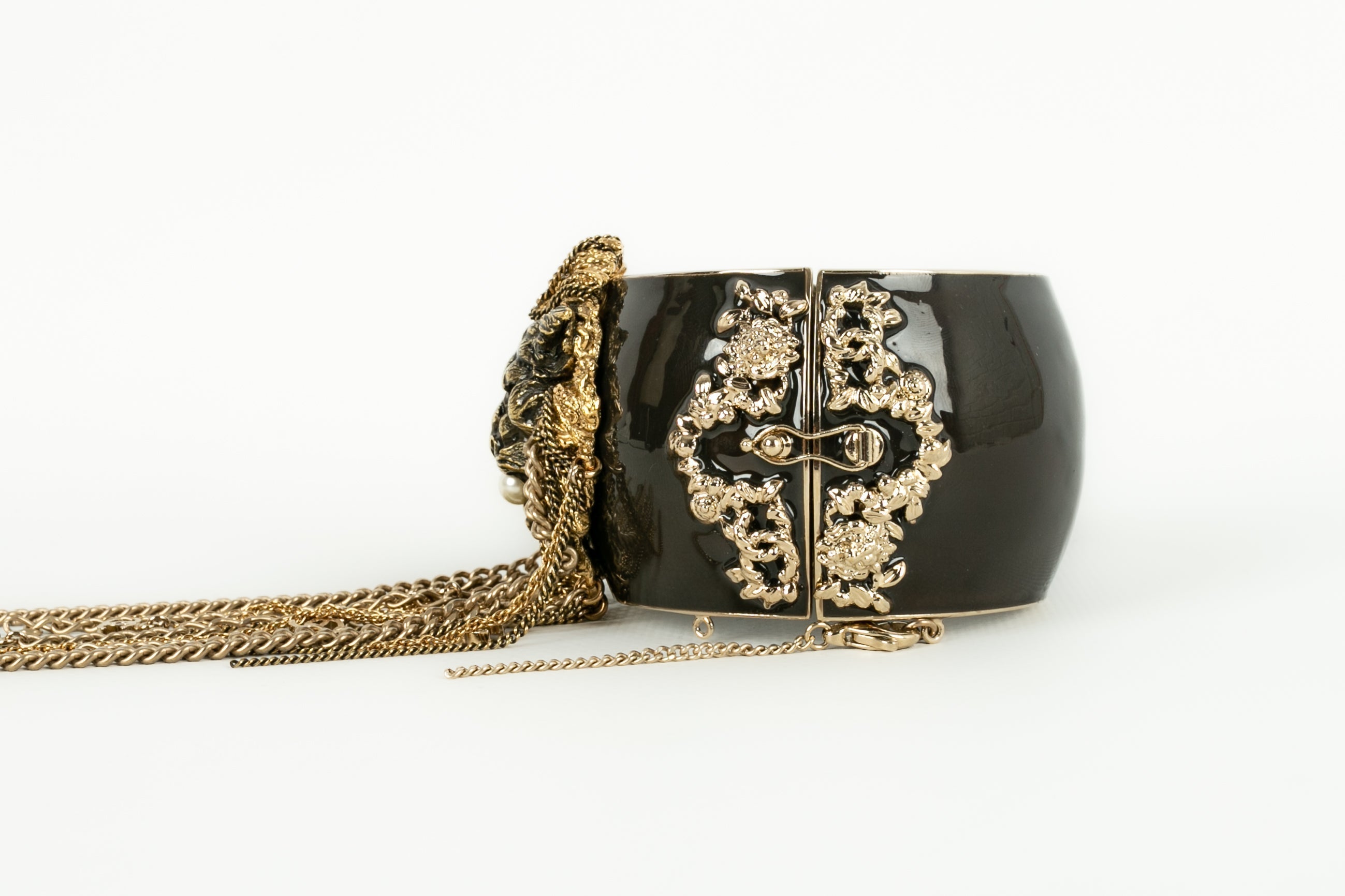 Bracelet "tête de lion" Chanel 2011