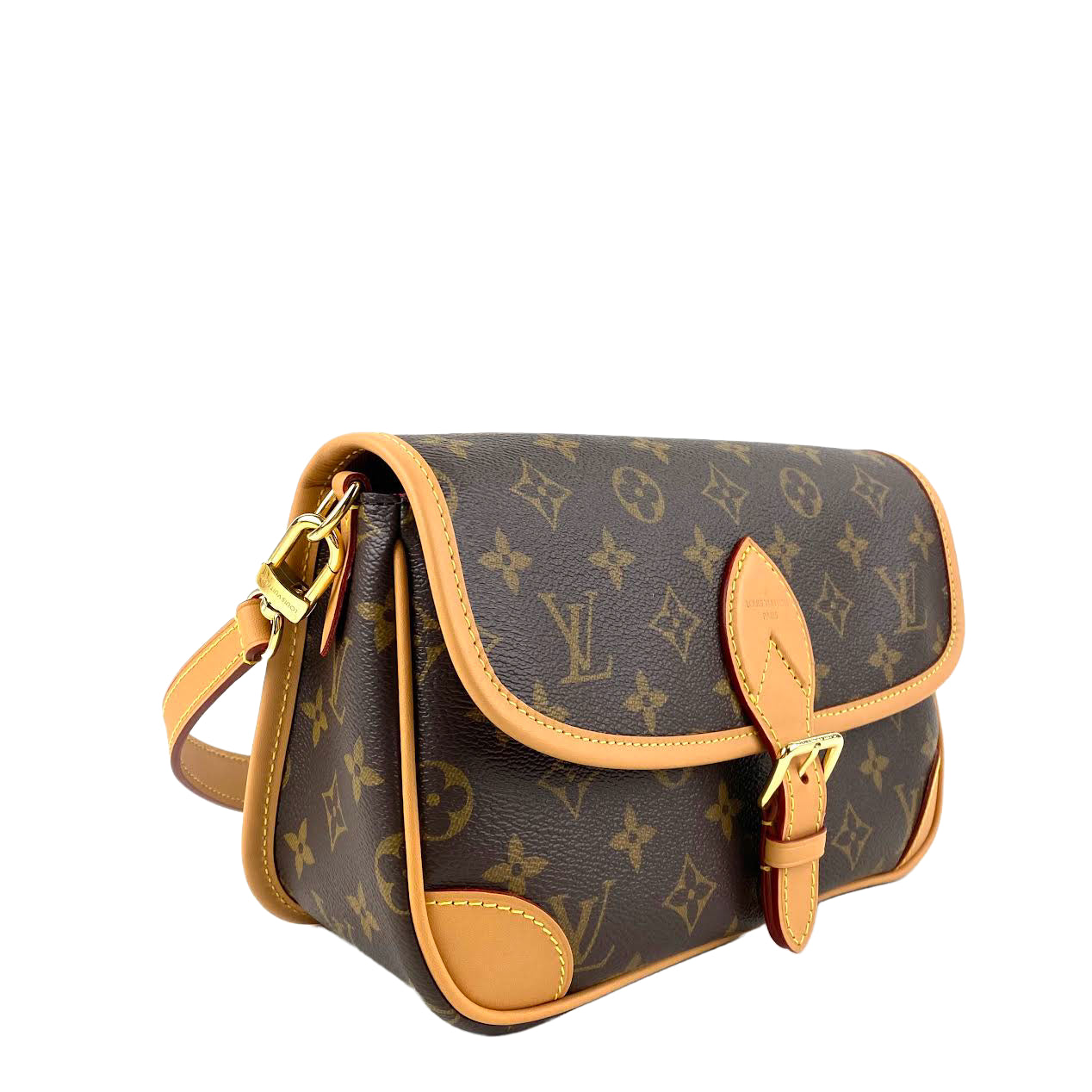 LOUIS VUITTON Diane Monogram Fuchsia w/Leather & Canvas Strap