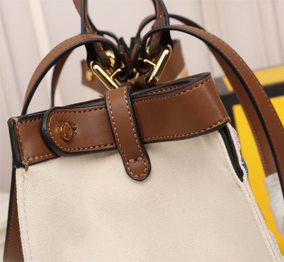 Designer Handbags Fendi 089