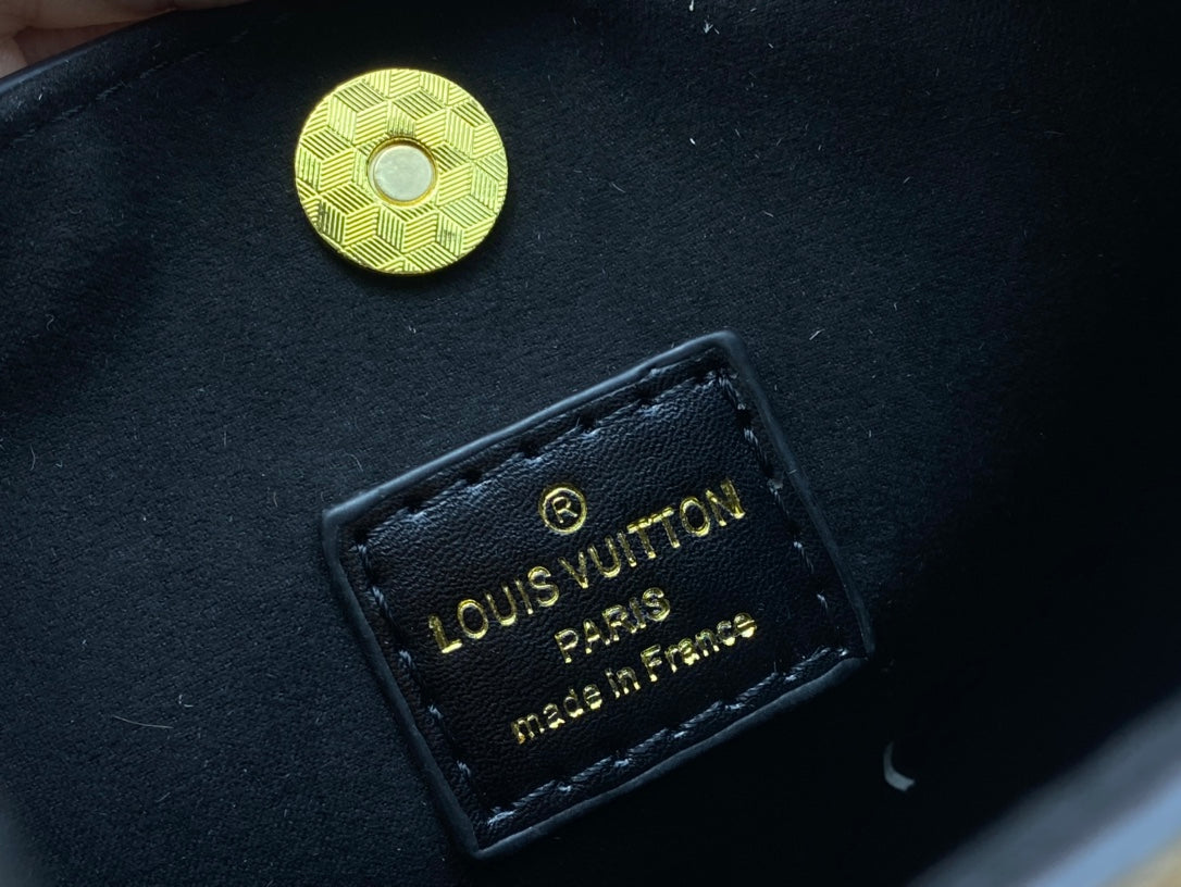 New Lux Bags Louis Vuitton  890