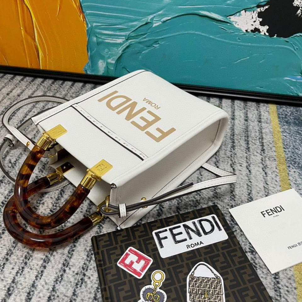 Designer Handbags Fendi 161