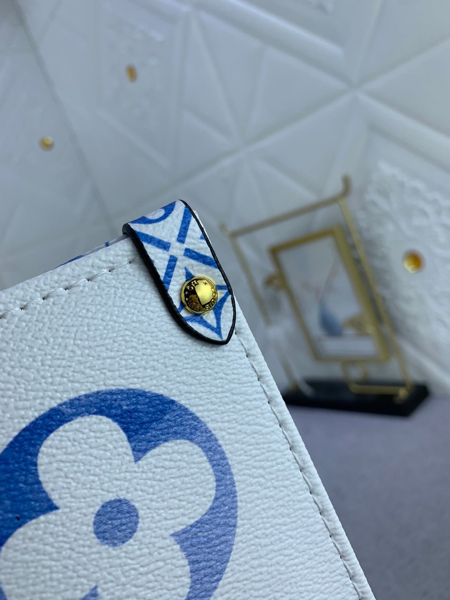 Luxury Bags Louis Vuitton  819
