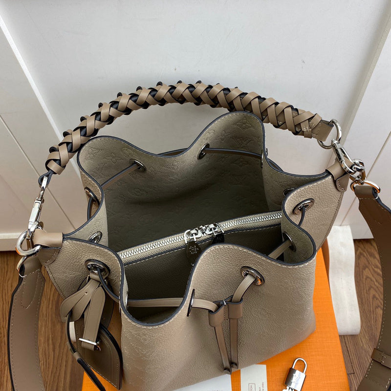Louis Vuitton Luxury Bags 1833