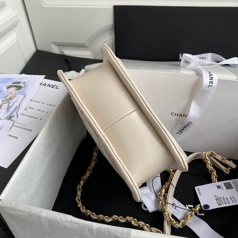 aura-bags - Chanel Bags - 7495