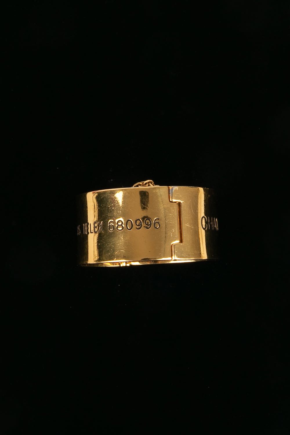Bracelet doré Chanel