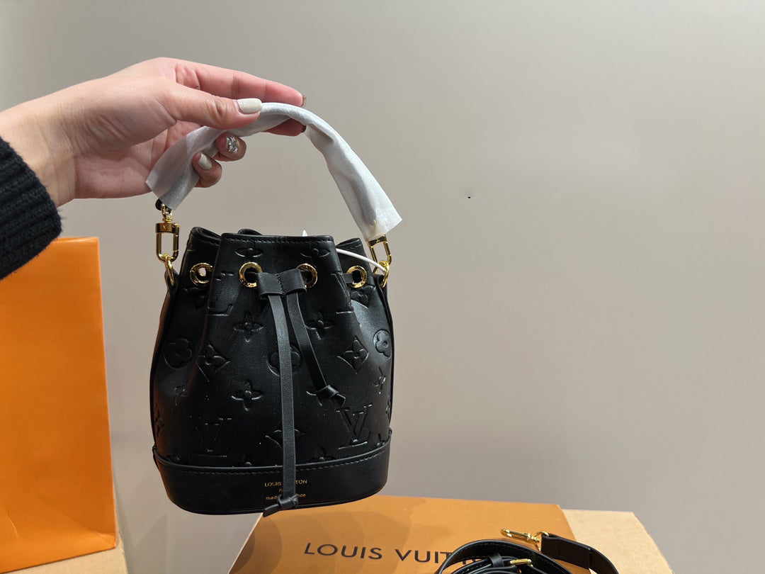 Luxury Bags Louis Vuitton  755