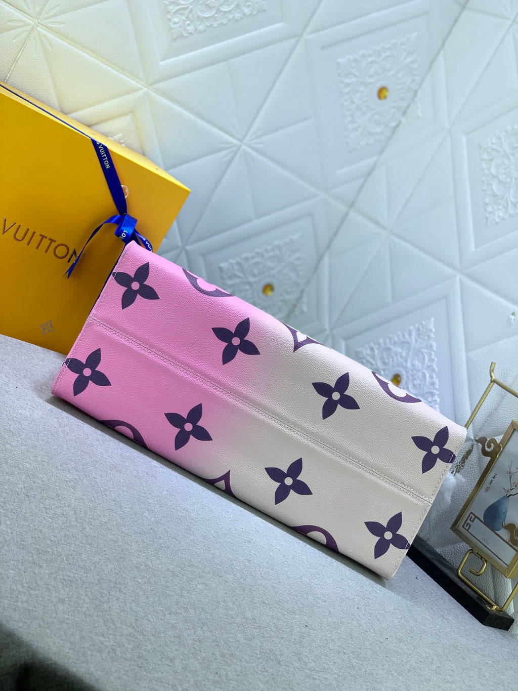 Luxury Bags Louis Vuitton  748