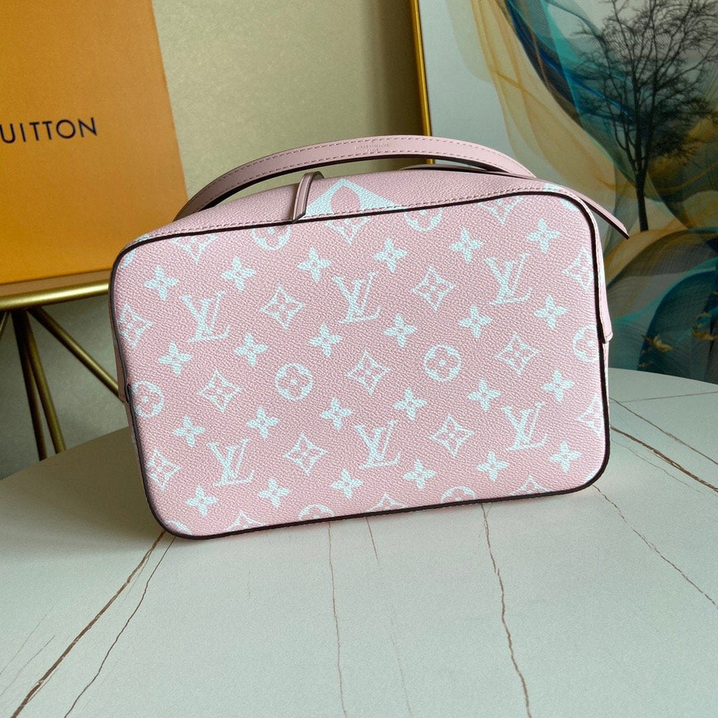 Designer Handbags louis vuitton 162