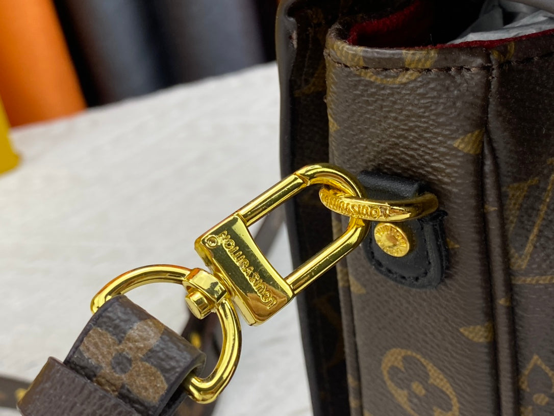 Luxury Bags Louis Vuitton  813