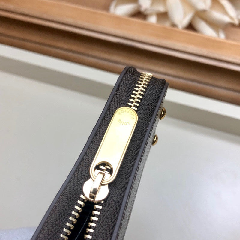 Louis Vuitton Luxury Bags 2403