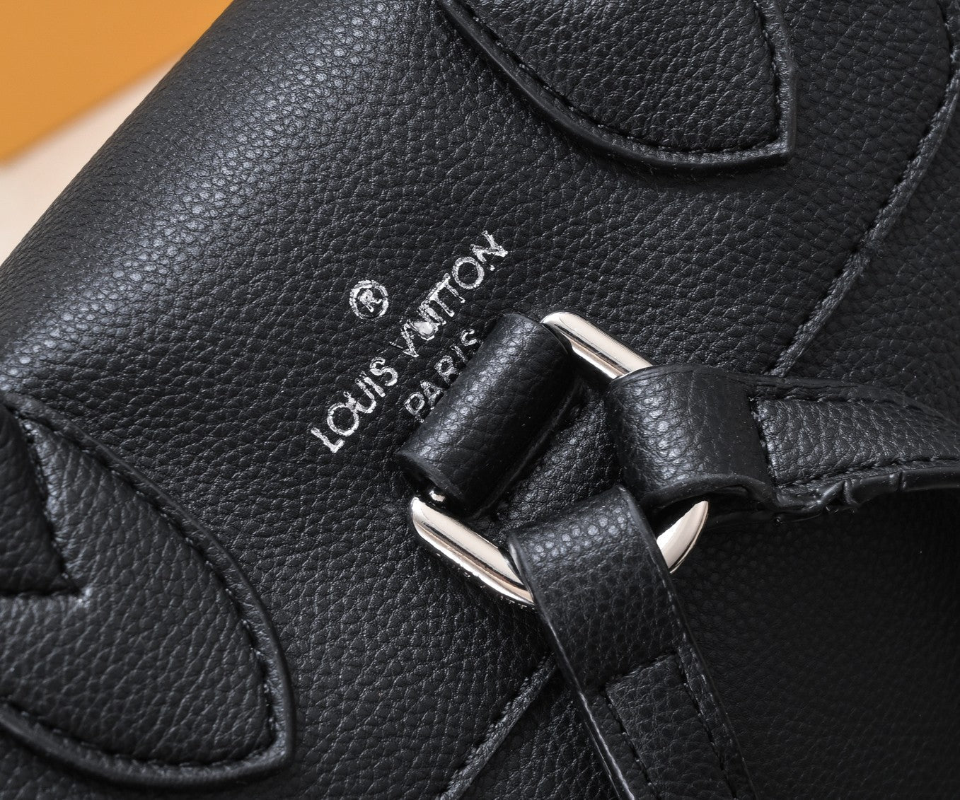 Luxury Bags Louis Vuitton  808