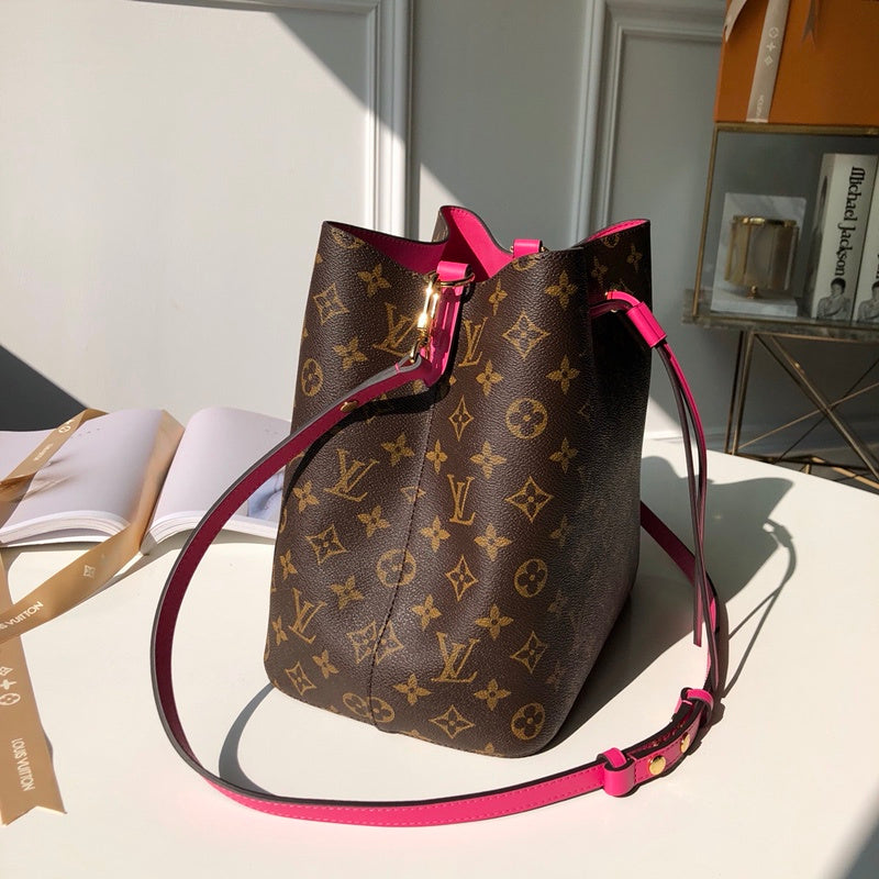 Louis Vuitton Luxury Bags 2690