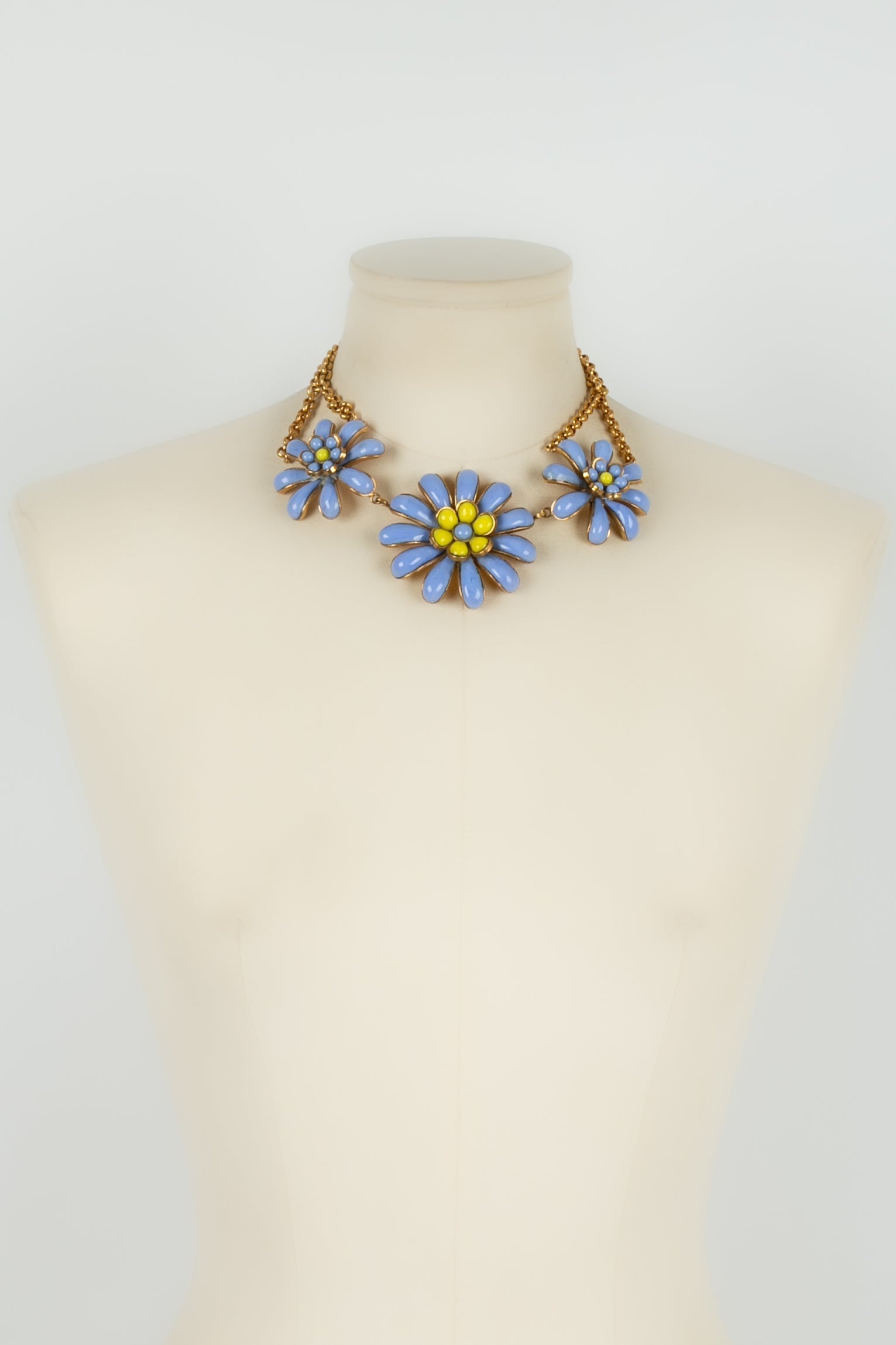 Collier cam��lia Chanel Printemps 1997
