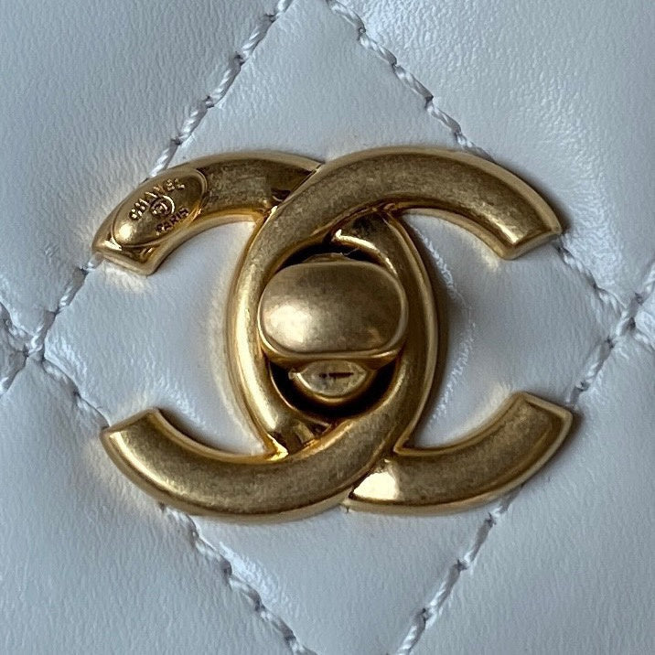 aura-bags - Chanel Bags - 7572