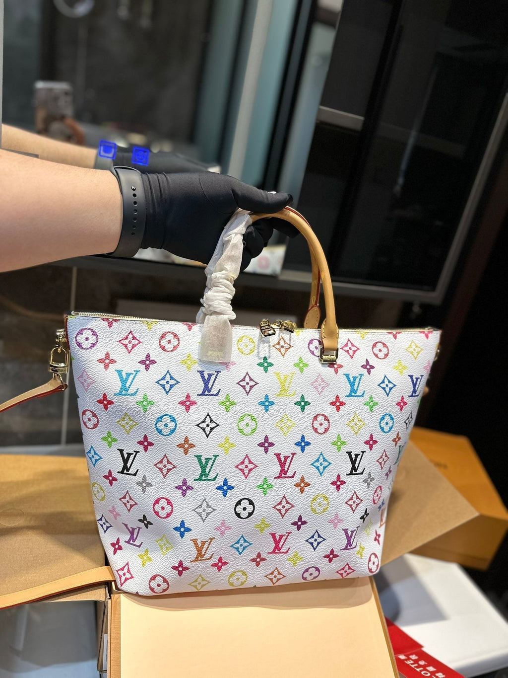 Luxury Bags Louis Vuitton  814