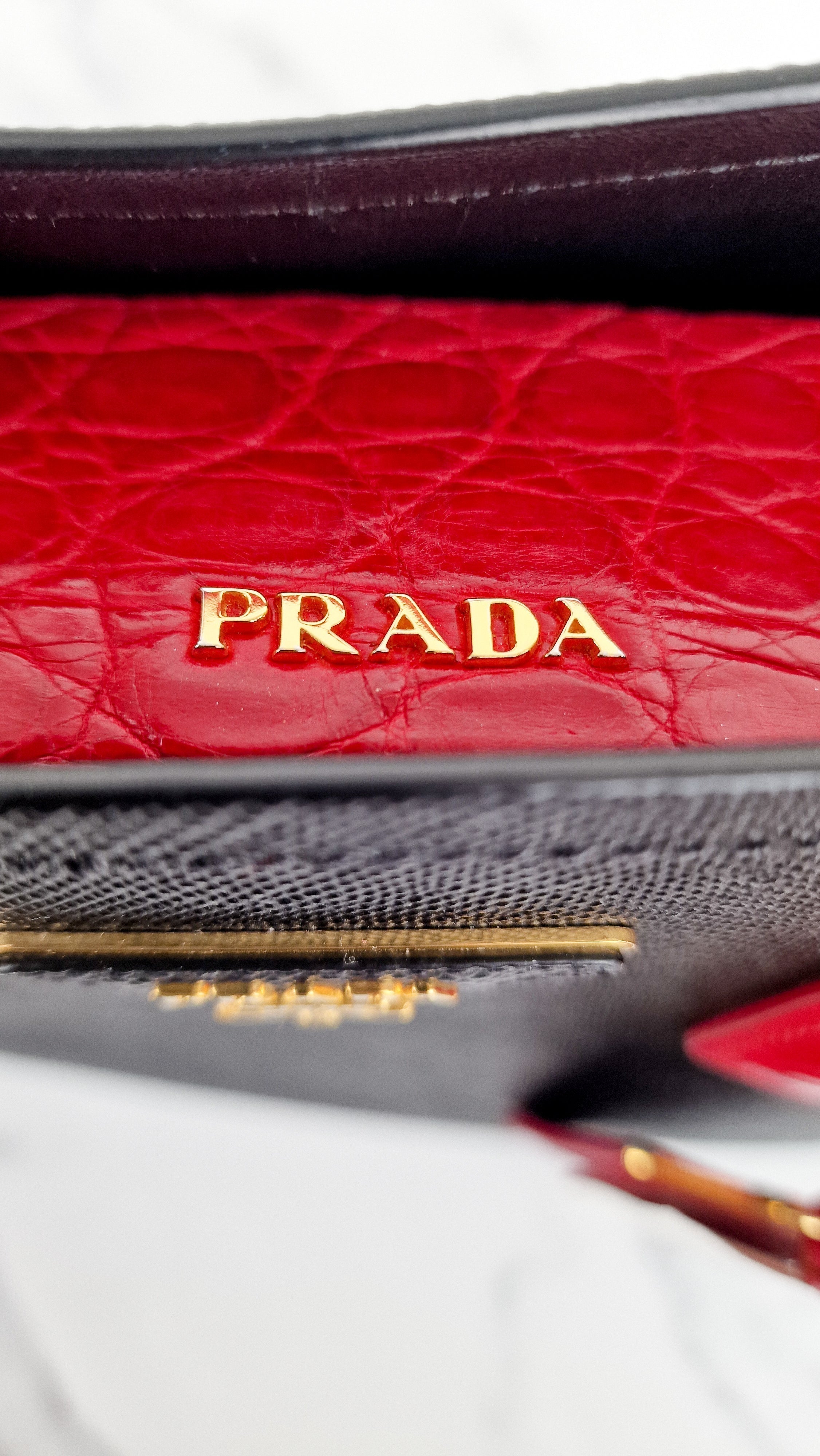 RARE Prada Double Medium Saffiano Cuir Black & Red Crocodile - Handbag Prada 1BG887