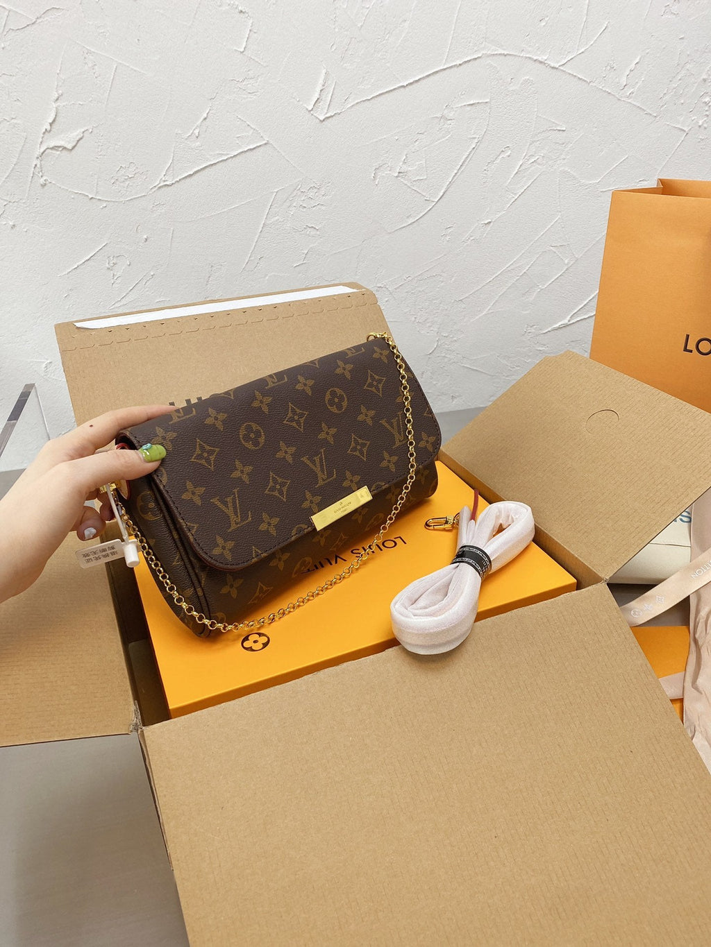 Designer Handbags louis vuitton 064