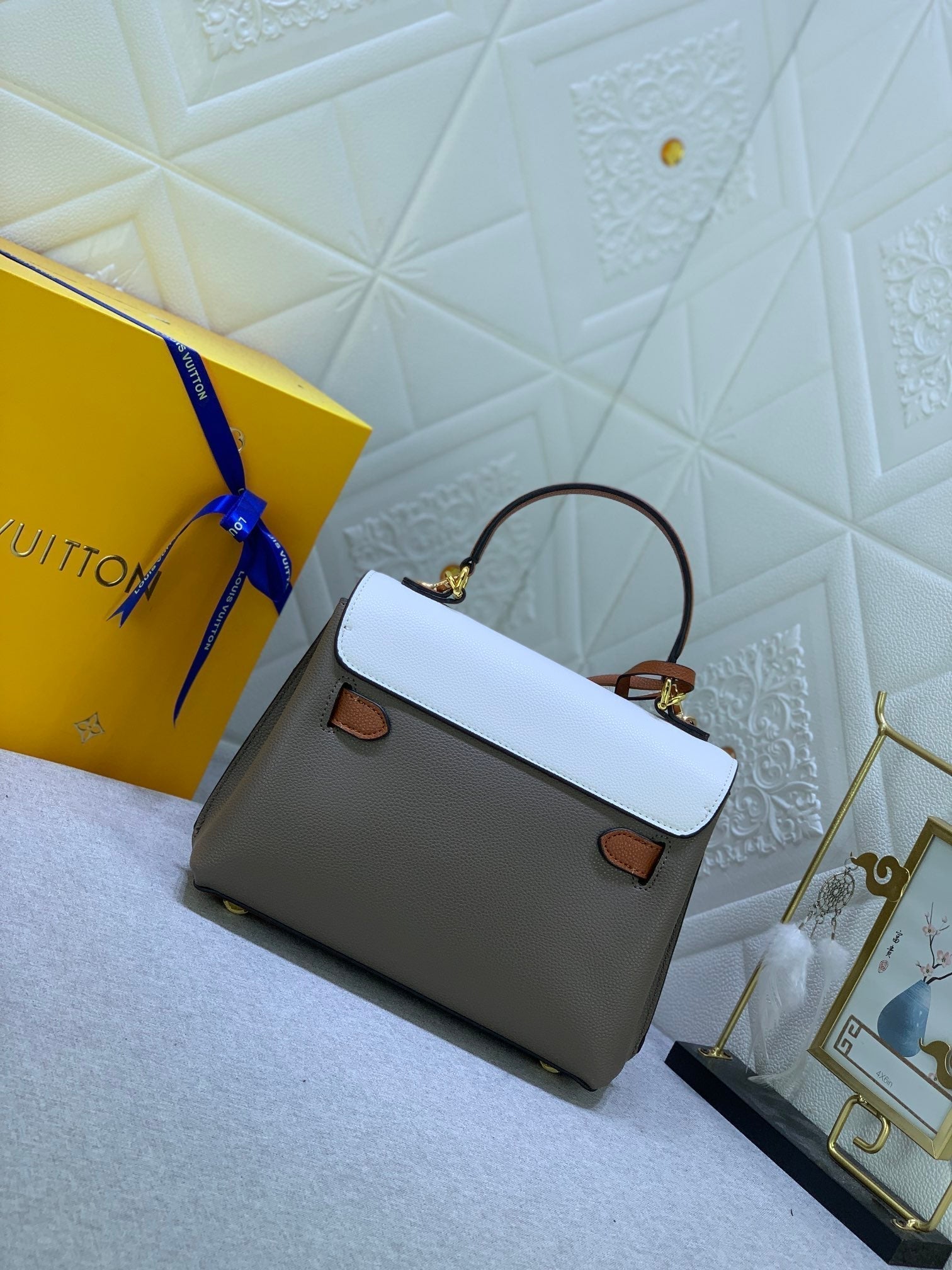 Luxury Bags Louis Vuitton  743