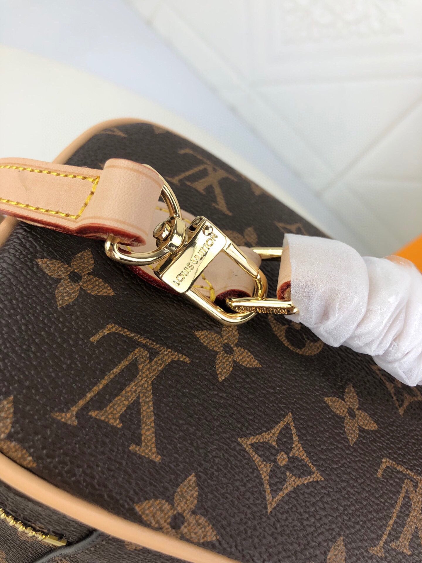 Designer Handbags louis vuitton 023