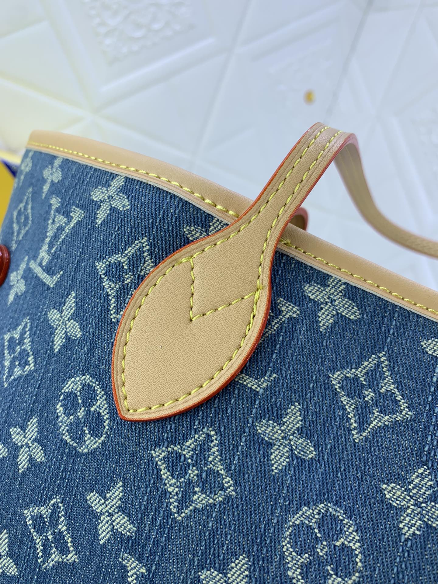 Luxury Bags Louis Vuitton  877