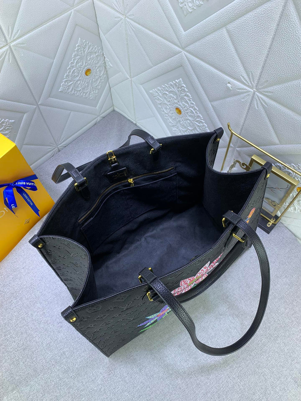 Luxury Bags Louis Vuitton  769