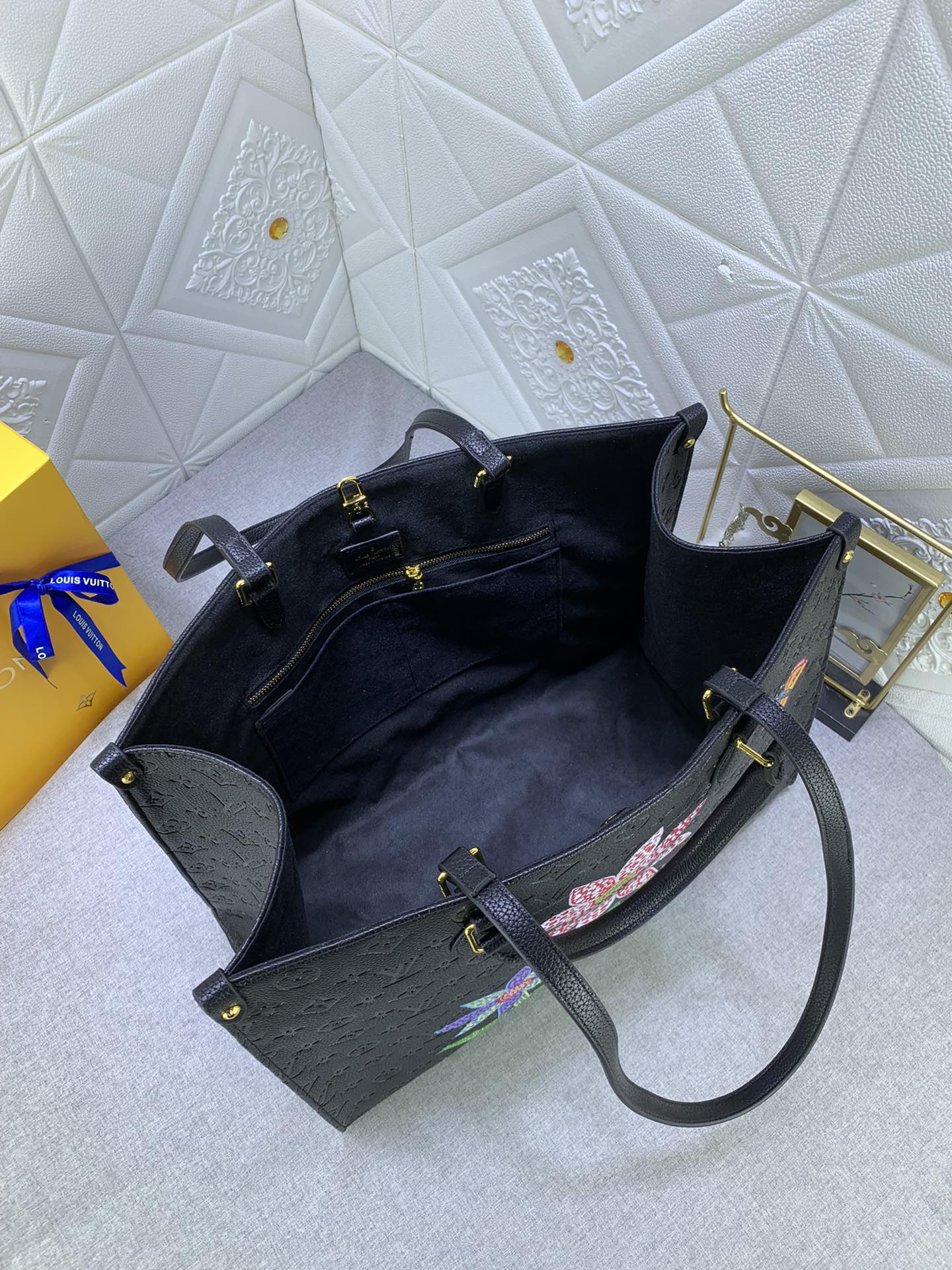 Luxury Bags Louis Vuitton  769