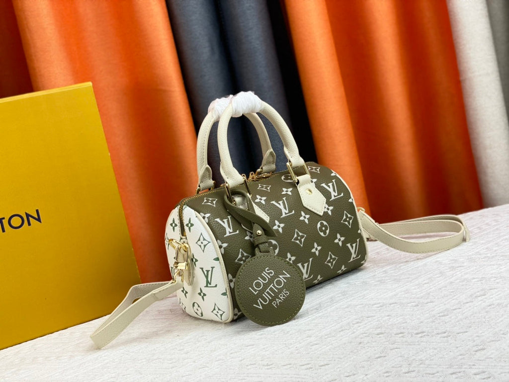 Luxury Bags Louis Vuitton  778