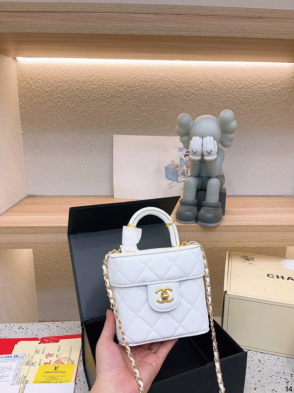 aura-bags - Chanel Bags - 6894