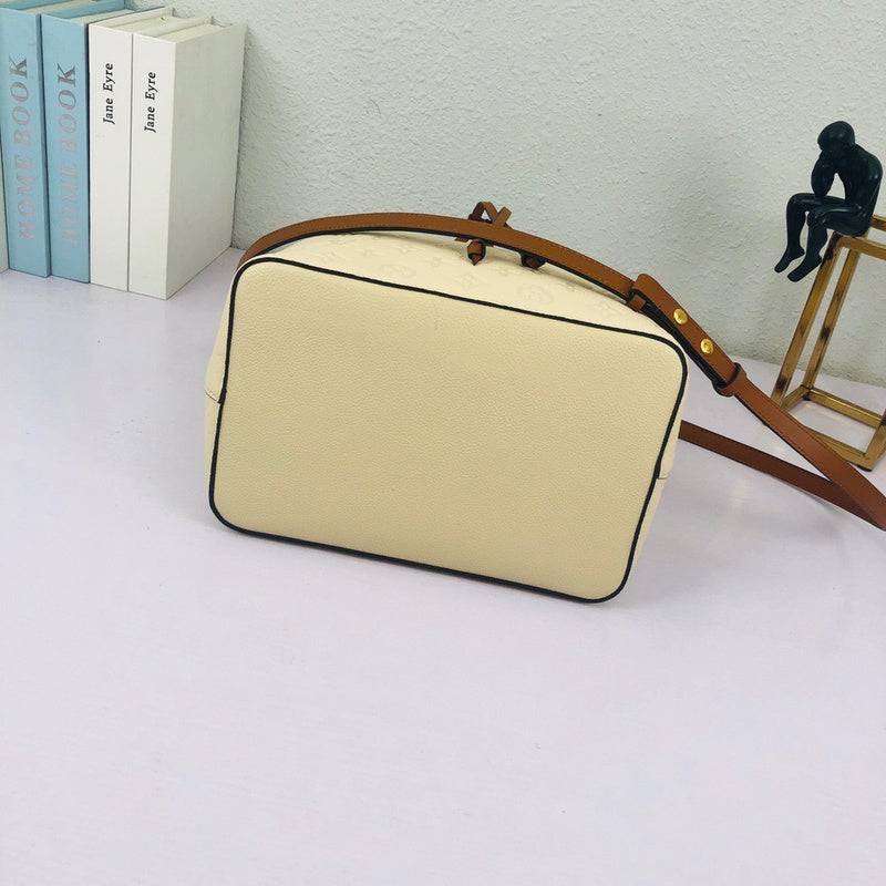Louis Vuitton Luxury Bags 1751