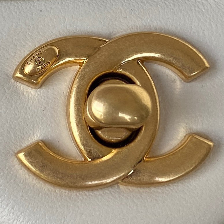 aura-bags - Chanel Bags - 7581