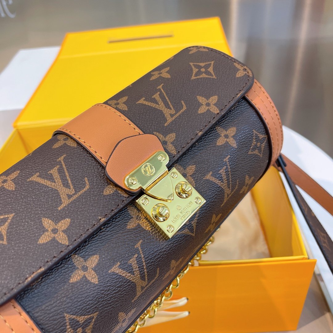 Designer Handbags Louis Vuitton 478