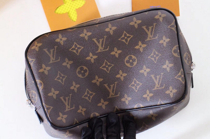 Louis Vuitton Luxury Bags 1799