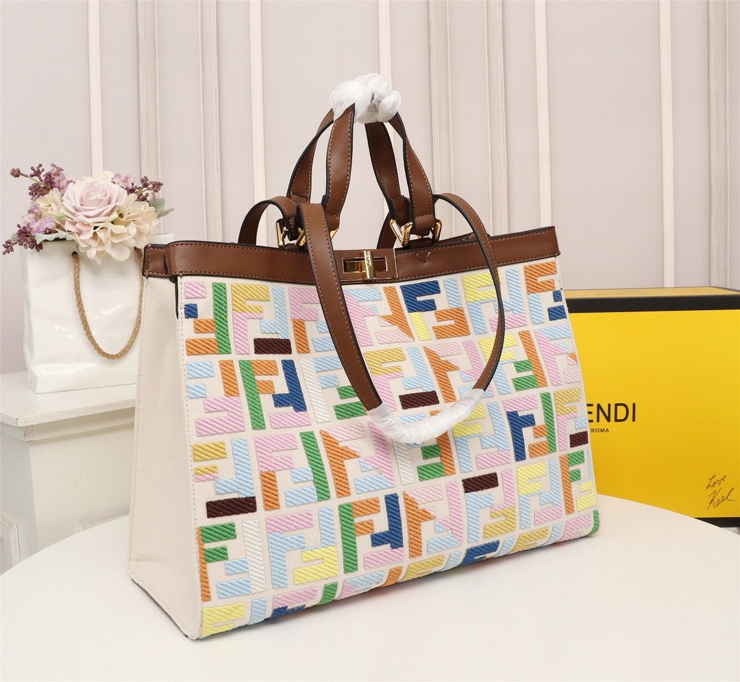 Designer Handbags Fendi 089