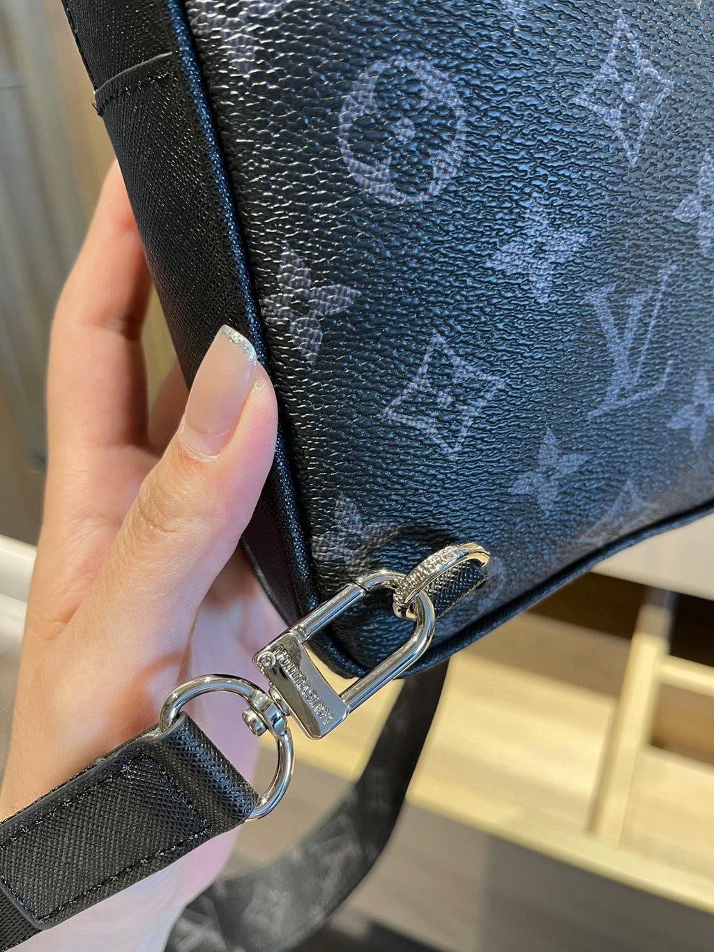 Designer Handbags Louis Vuitton 484